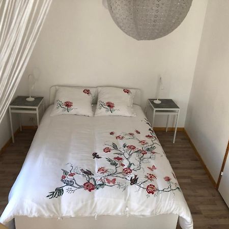 La Maisonnette Auvergnate Vertaizon 外观 照片