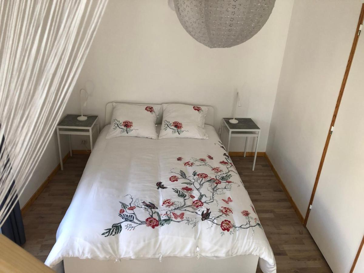 La Maisonnette Auvergnate Vertaizon 外观 照片